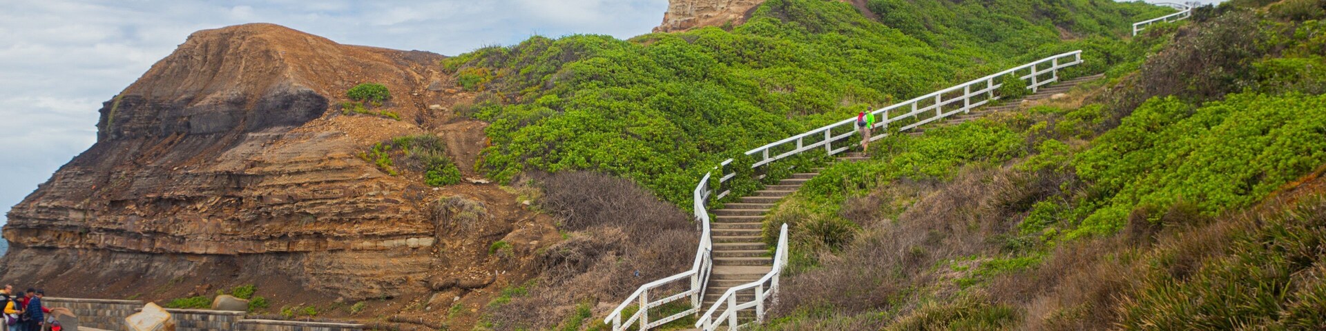 King Edward Park showing rugged coastline as well as a couple