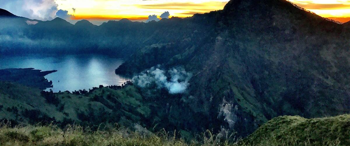 🌋 #TakeAHike to the summit
#Camping
#Mountains
#Hiking