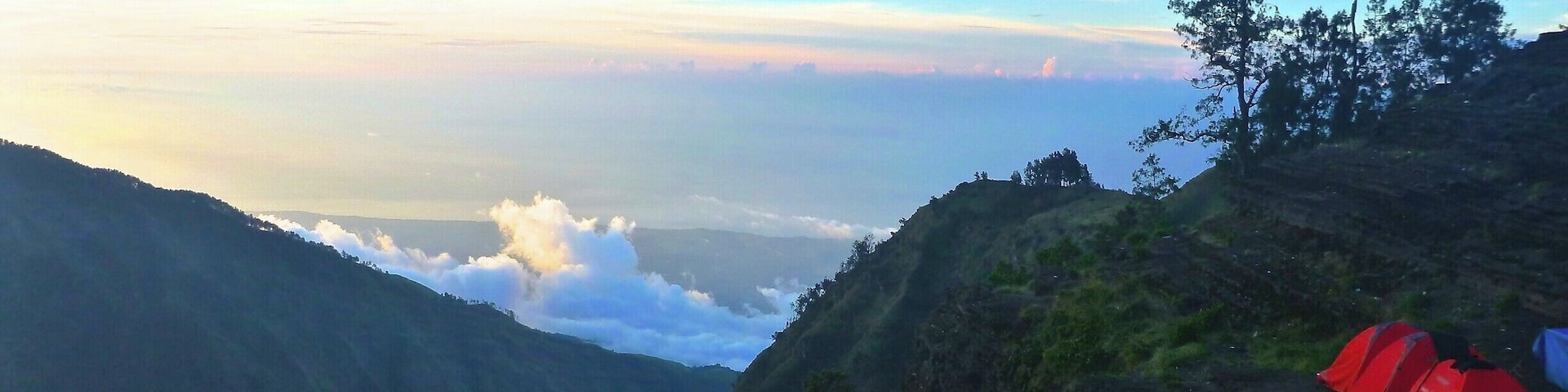 Not a bad camping spot eh?
Our last camp on our way to the top of Mount Rinjani on the island of Lombok, Indonesia.
#indonesia #lombok #hike #goldenhour
#hiking