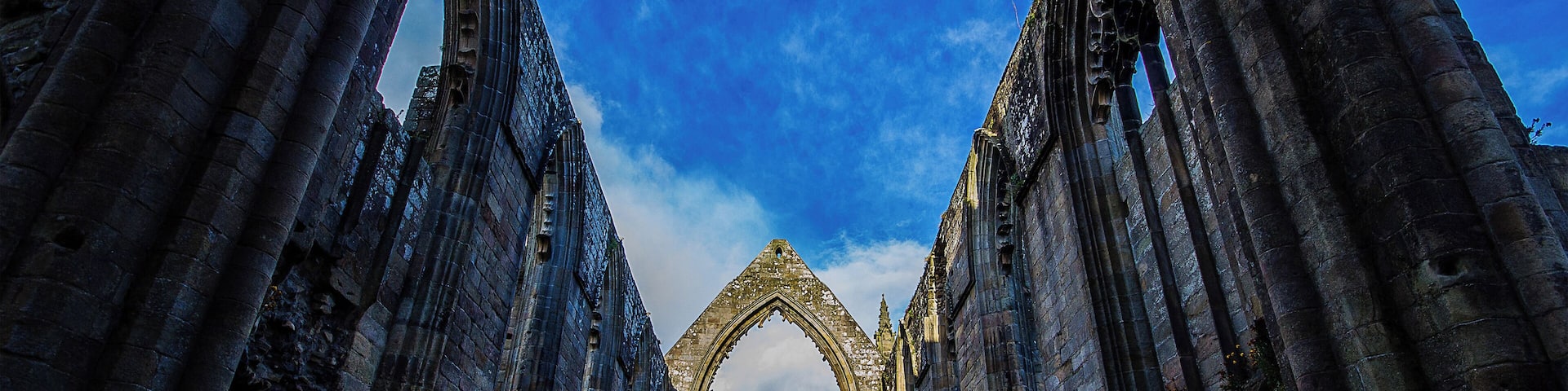 Bolton Abbey Wikidata has entry Q891638 with data related to this item.