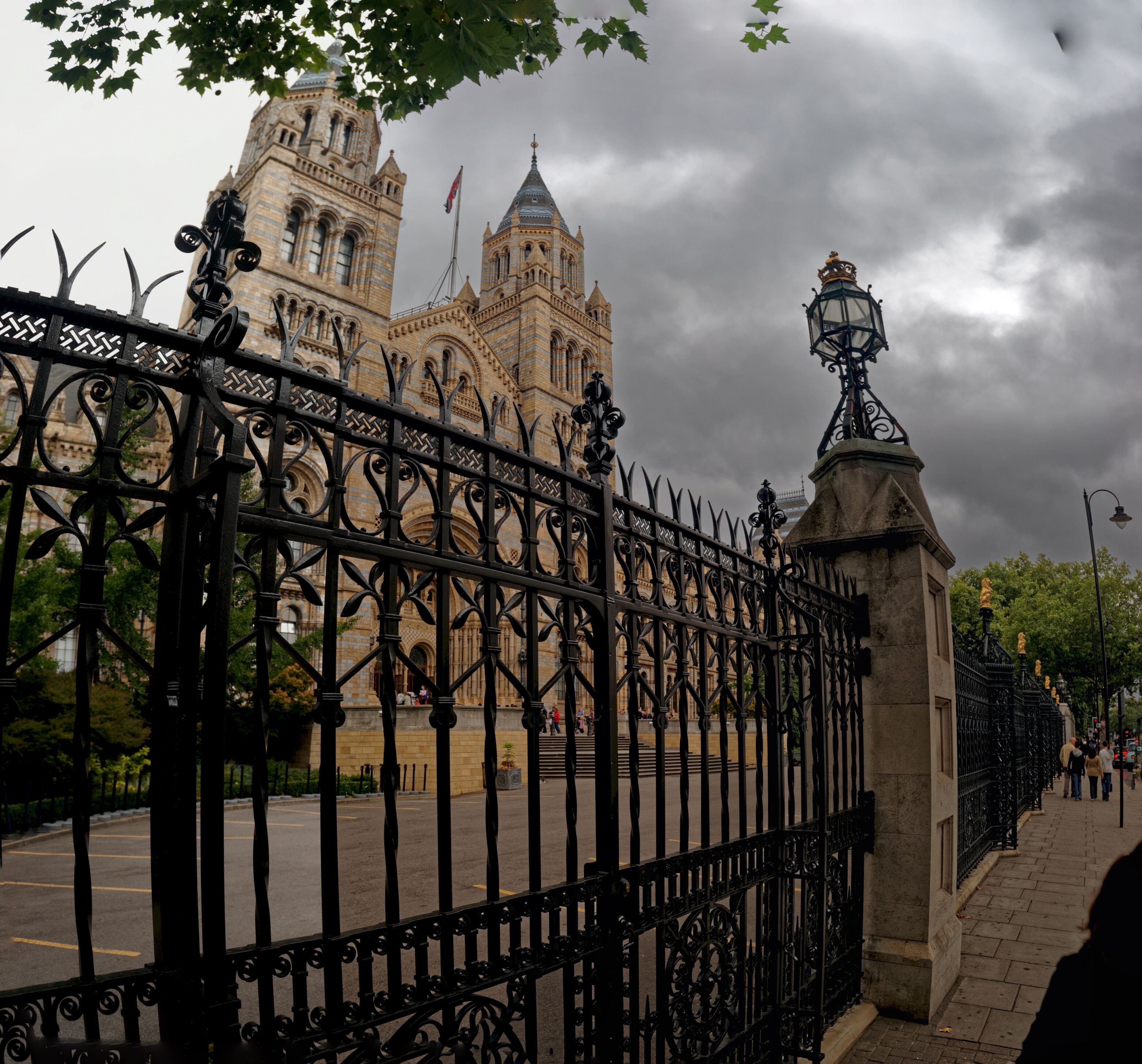 London - Cromwell Road - Front Gate of the Natural History Museum 1881 - ICE Photocompilation Viewing from NE to East