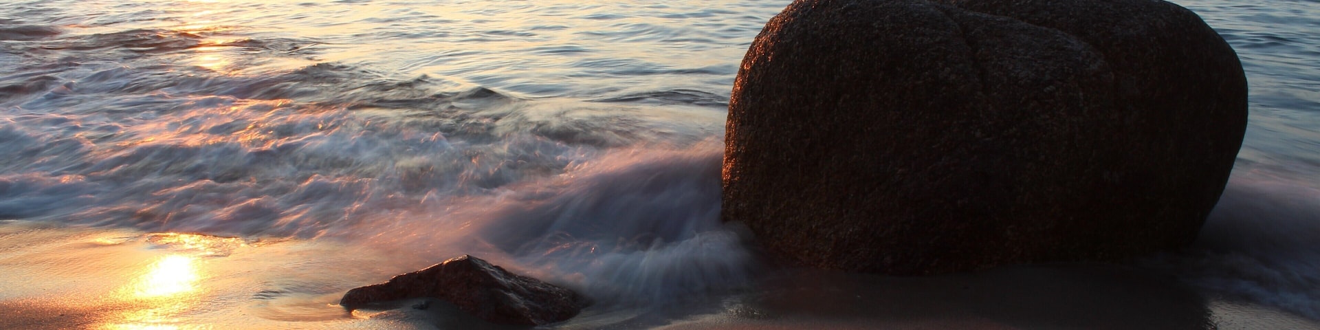 #LifeAtExpedia 
The weather is not always great for sunbathing in the UK but the sunset rarely disappoints.