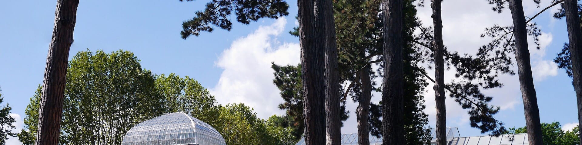 Jardin tropical, Paris 12th arrondissement, France. Pavillon de l'Indochine.