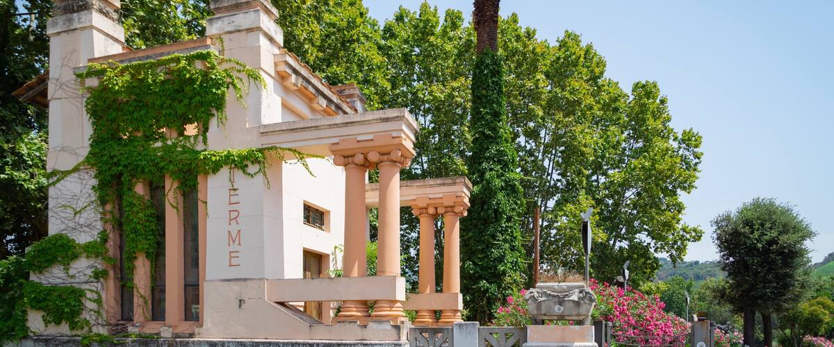 Agnano featuring heritage elements