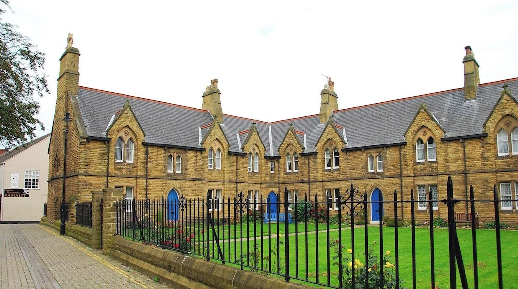 Yard of Sunderland Minister