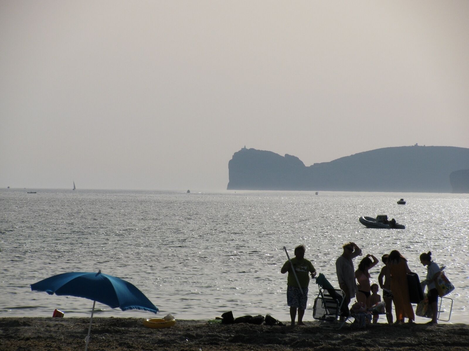 Si fa sera sulla spiaggia