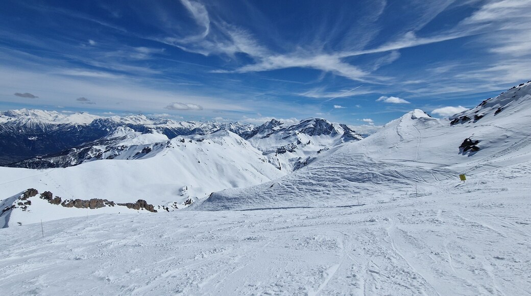 briancon serre chevalier ski slopes mountains, ski destinations located in the French Alps, near the Italian border. Briançon is a fortified town with historical significance,