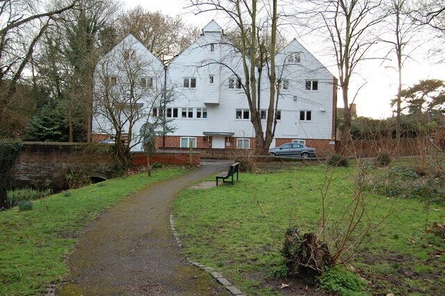 Upper Mill, Ewell The Upper Mill was converted into offices some time ago. Or more accurately, the Upper Mill was demolished and a building bearing a resemblance to the original was erected in its place. http://www.london-footprints.co.uk/wkhogsmilladd.htm