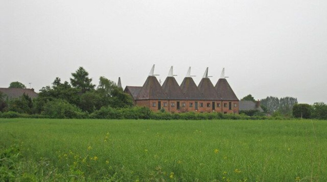 Manna Oast, Oast Court, Yalding, Kent