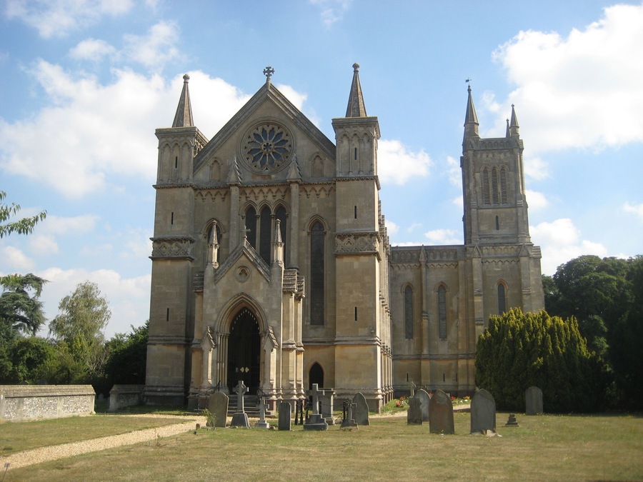 Holy Trinity parish church, Theale, Berkshire, seen from the west