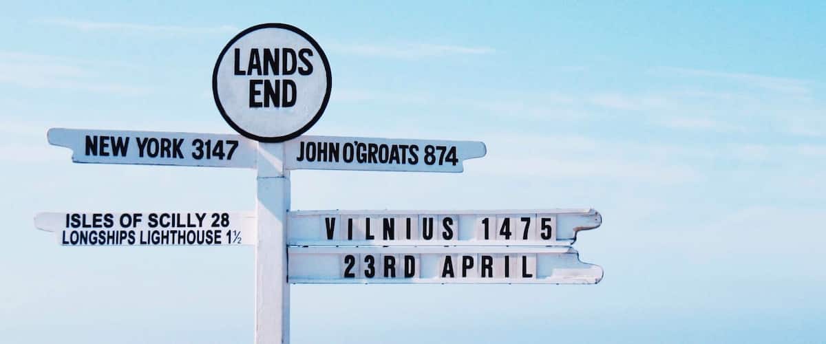 Land's End is the most westerly point of mainland Cornwall and England. The famous signpost is an attraction in itself and you can pay the owners to have it customised with directions to your hometown #LifeAtExpedia