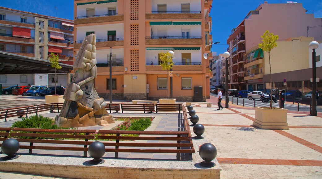 Benidorm Centro featuring outdoor art