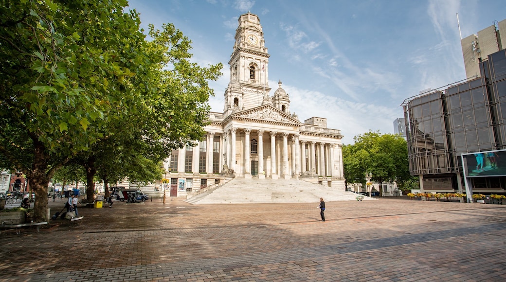 Portsmouth Guildhall showing a square or plaza and heritage architecture