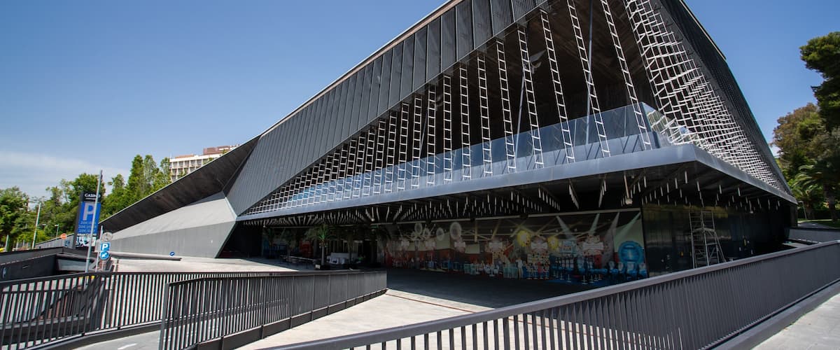 Gran Casino Costa Brava which includes modern architecture