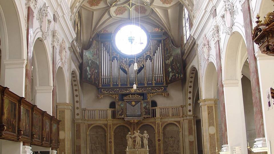 2004-05-23 Augsburg 033 St. Anna Kirche.jpg