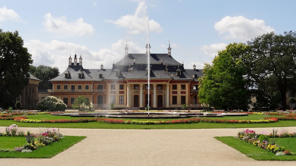 Nordostseite des Wasserpalais des Schlosses Pillnitz, Sachsen, Deutschland