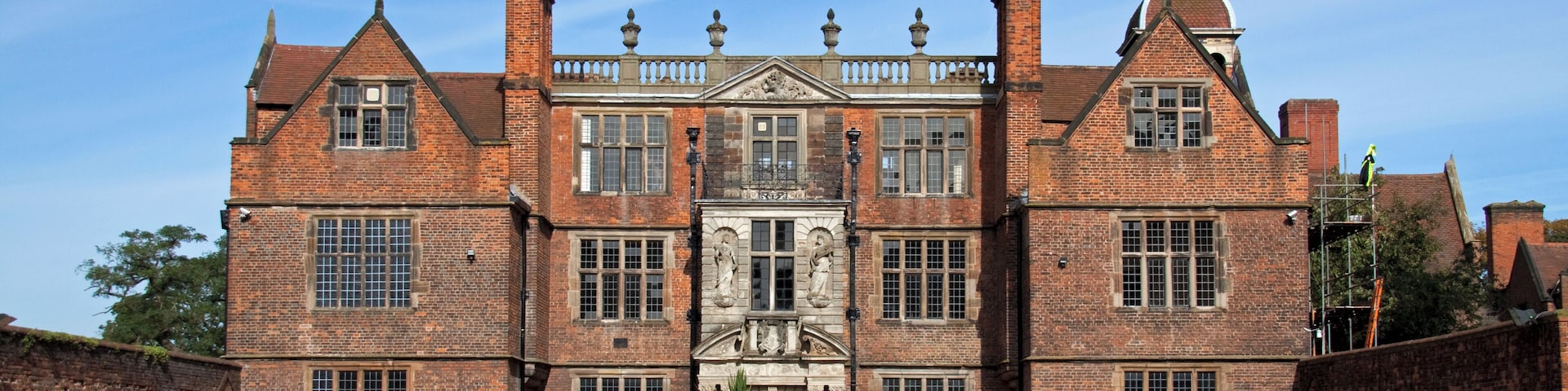 The Hall is a Jacobean Mansion built between 1557 and 1585 by Sir Edward Devereux, MP for Tamworth