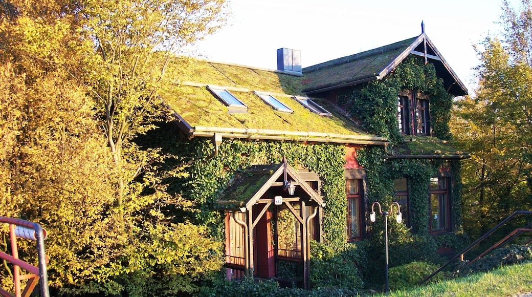 Past sich der Natur an