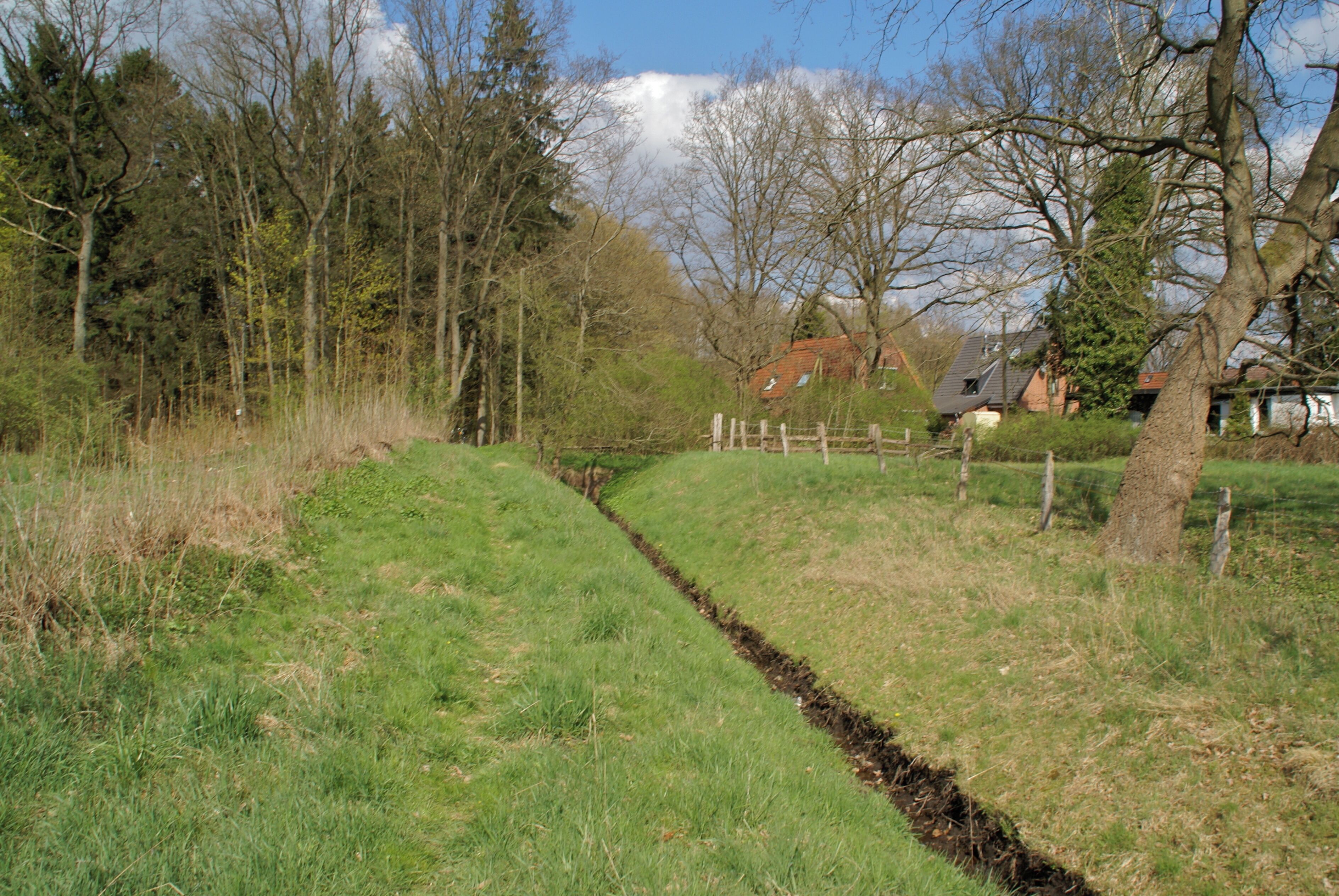 Hamburg (Langenhorn), Germany: The river Westerrodegraben