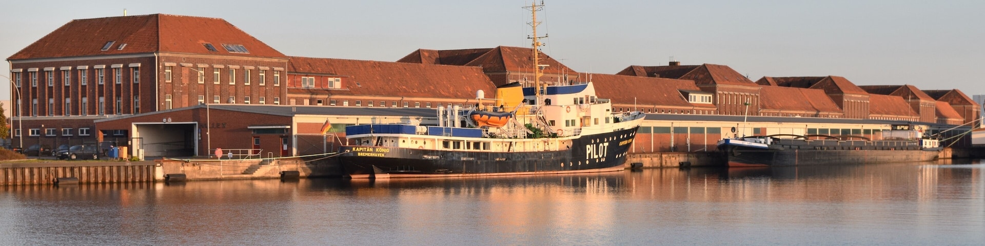 Packhalle X in Bremerhaven, Fischauktionsstraße 1