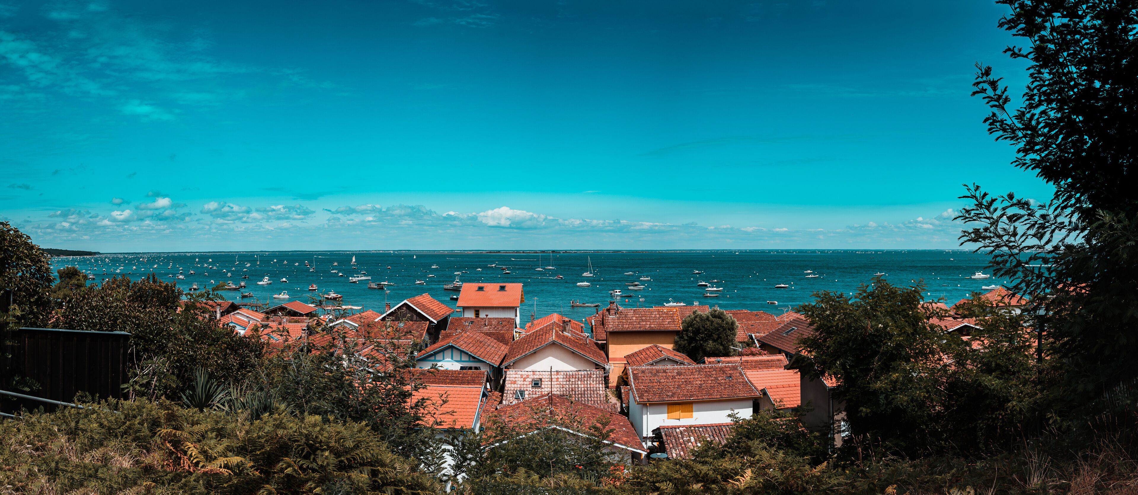 Le village de l'herbe au Cap Ferret en été