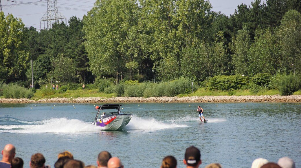 Eat Play Love 2017; Street Food Festival und Deutsche Wakeboard Meisterschaft am Fühlinger See in Köln.