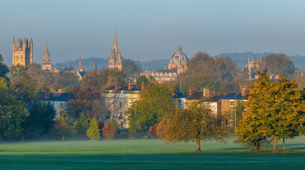 UK, England, Oxfordshire, Oxford, City skyline from South Park