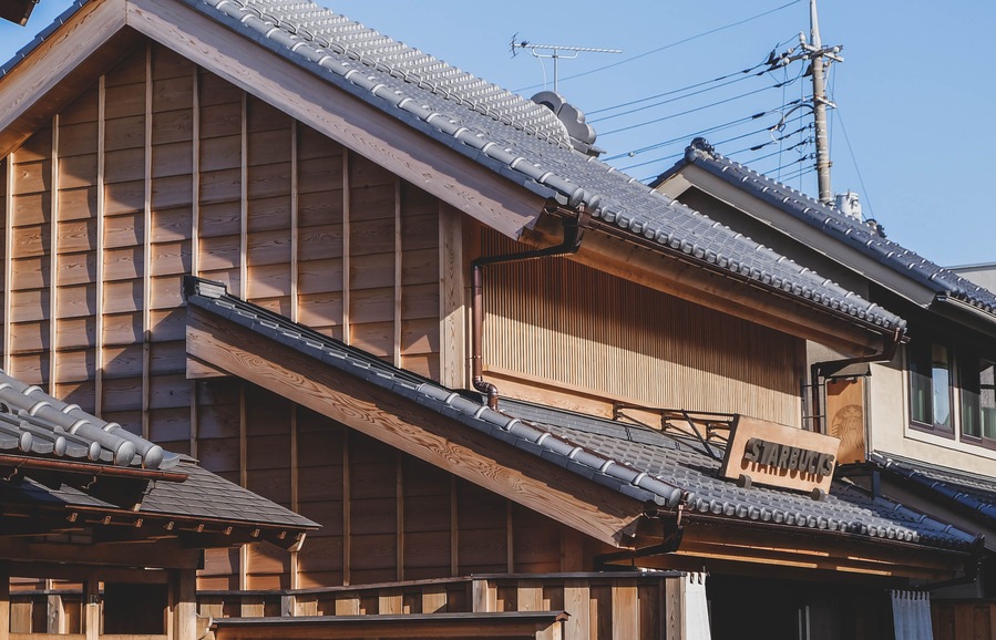 Traditional buildings near Kiyomizu-dera temple, a Buddhist Temple in Kiyomizu, Higashiyama Ward, Kyoto Japan.