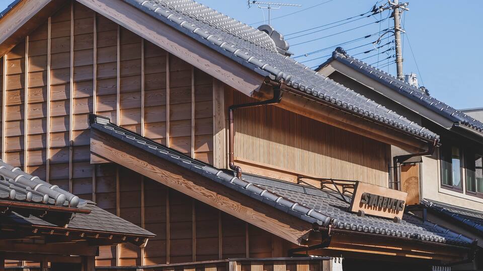 Traditional buildings near Kiyomizu-dera temple, a Buddhist Temple in Kiyomizu, Higashiyama Ward, Kyoto Japan.