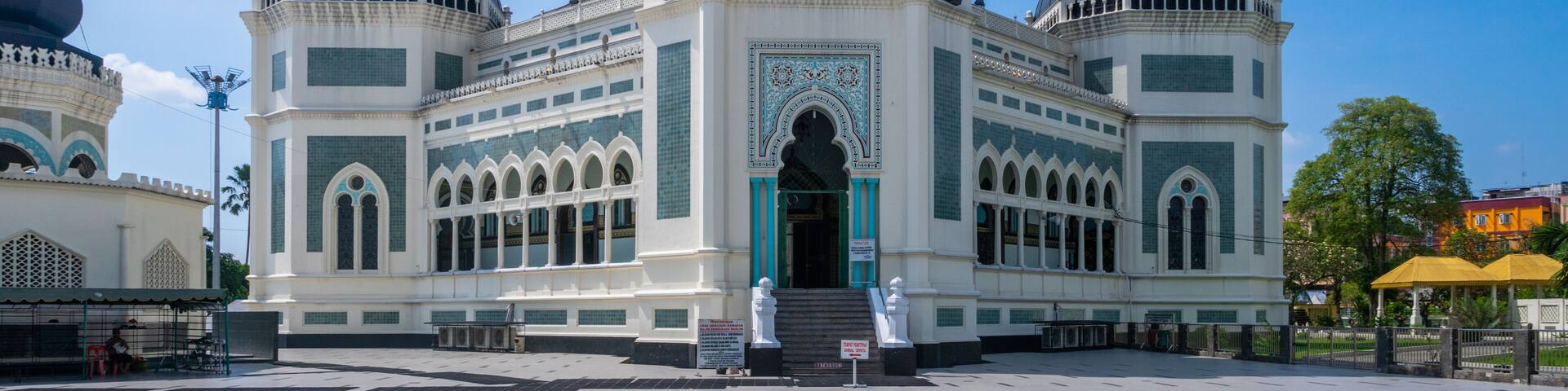 Great Mosque of Medan or Masjid Raya Al Mashun is a mosque located in Medan, Indonesia. The mosque was built in the year 1906 and one of the largest in Medan.