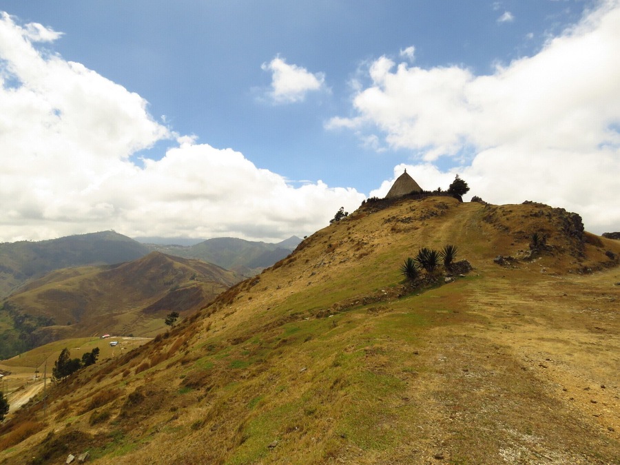 About 30m drive from Maubisse lies the village of Flecha. Perked on a hill top just above the village sits the uma-lulik, sacred house, and a tiny graveyard. This place doesn't get many visitors, so expect to be swarmed by the locals #Culture