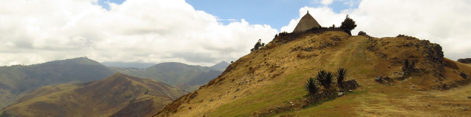 About 30m drive from Maubisse lies the village of Flecha. Perked on a hill top just above the village sits the uma-lulik, sacred house, and a tiny graveyard. This place doesn't get many visitors, so expect to be swarmed by the locals #Culture