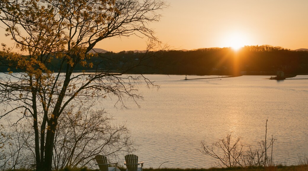 Sunset over the Hudson River from Rhinecliff, near Rhinebeck, New York