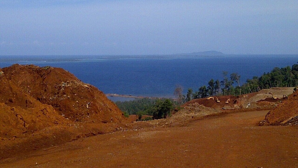 sulawesi tengah,kabupaten morowali.desa laronai