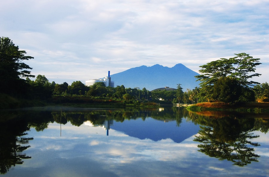 Bogor, West Java, Indonesia, September 17, 2024. Cibinong as the capital of Bogor Regency has 3 large lakes that can accommodate rainwater and control the risk of flooding.