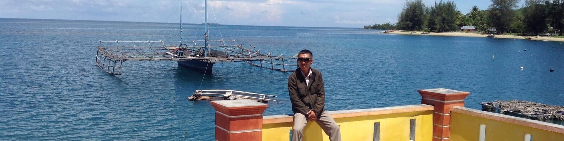 Beautiful beach and clearly