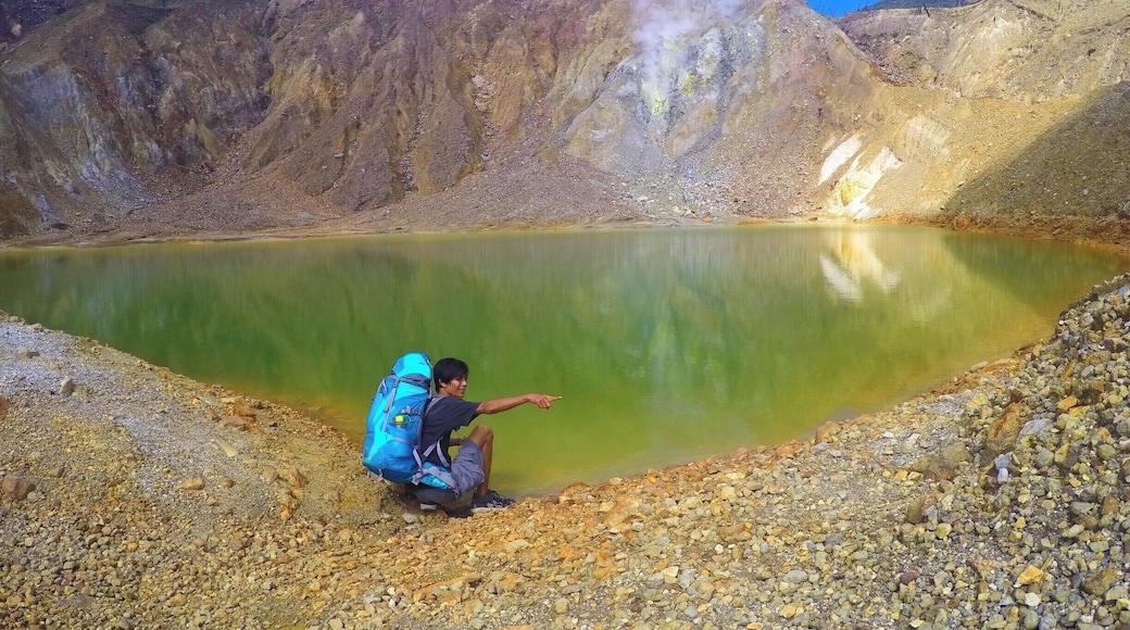 A new hidden crater lake on Mount Papandayan. May 2015.