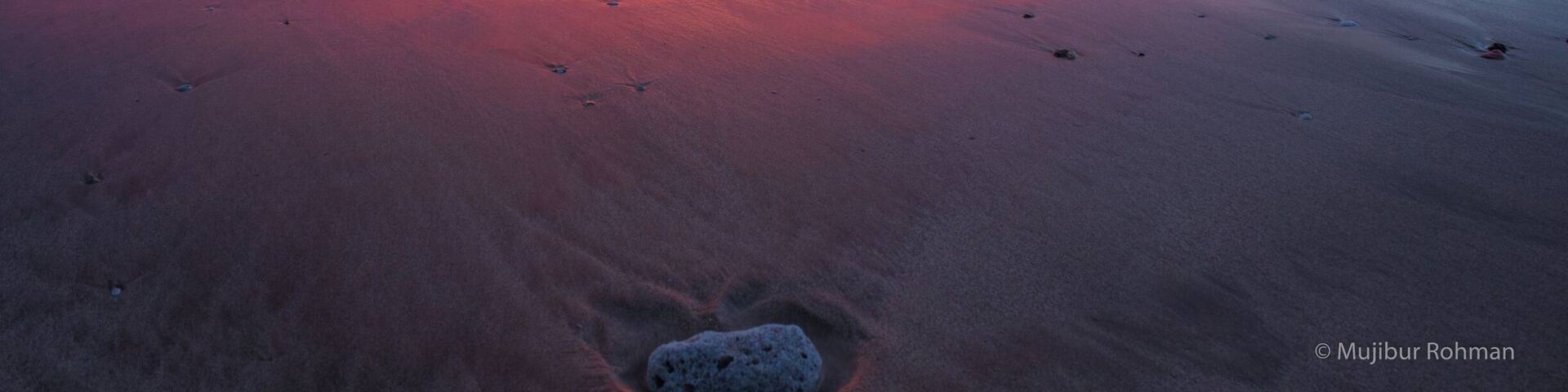 Pantai Pulau Merah (Red Island Beach), Banyuwangi, Indonesia