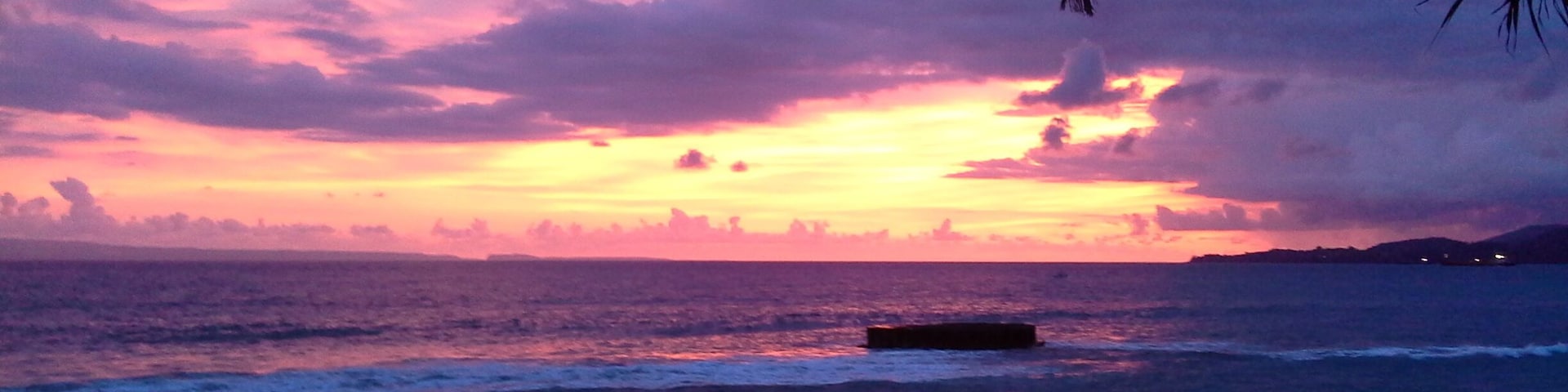 Same place Candidasa .....the following evening. A most spectacular sunset.