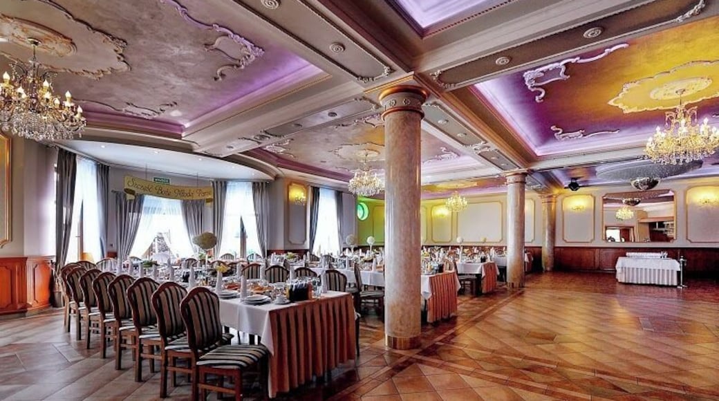 A nice restaurant Złota Iglica in Racibórz