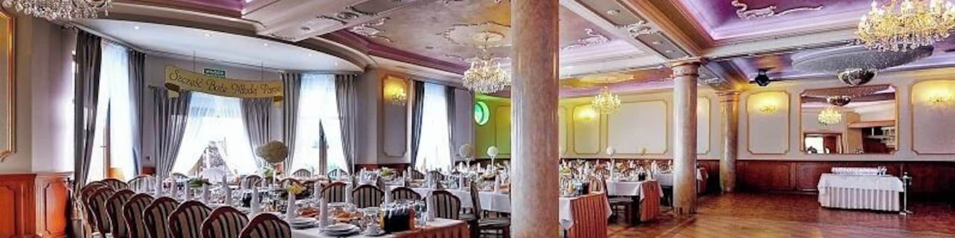 A nice restaurant Złota Iglica in Racibórz