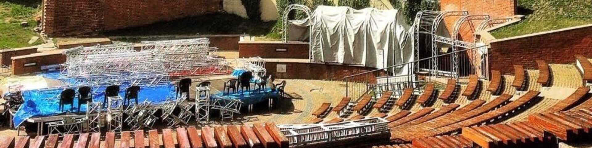 Gothic Castle in Olsztyn is my favourite place to visit it.