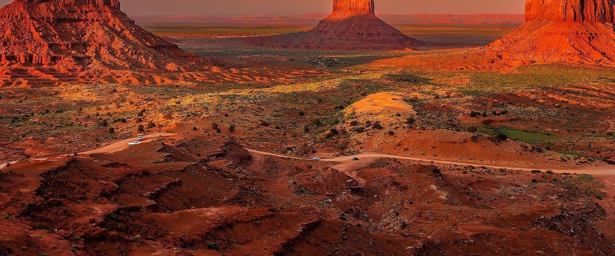 Monument Valley, Utah
Any fan of Western films will recognise this landscape. The area was made famous by director John Ford who filmed many films here beginning in 1939. On arriving at this location you only have to walk a few steps to a viewing area and the incredible scene unfolds before you, 180 degrees of WOW!
#weekendgetaway #hiking #nationalpark #colorful