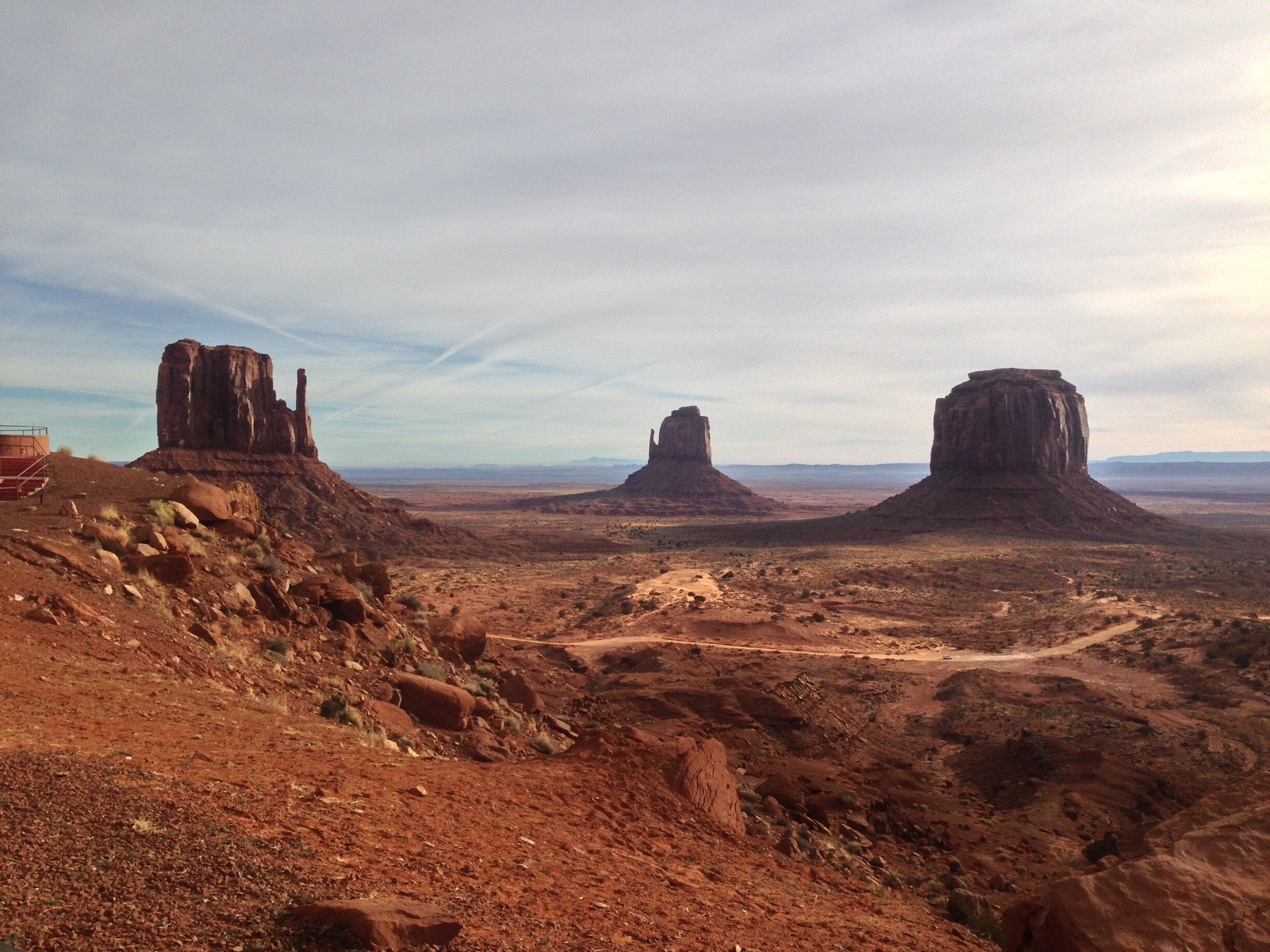 The best sunrise you can see . Beautiful landscape of a range of mountains in different colors . It's a 17 mile drive around the place and you can stop at different spots for pictures . #monumentvalley #sunrise #hiking #nature #colors #godcreation 