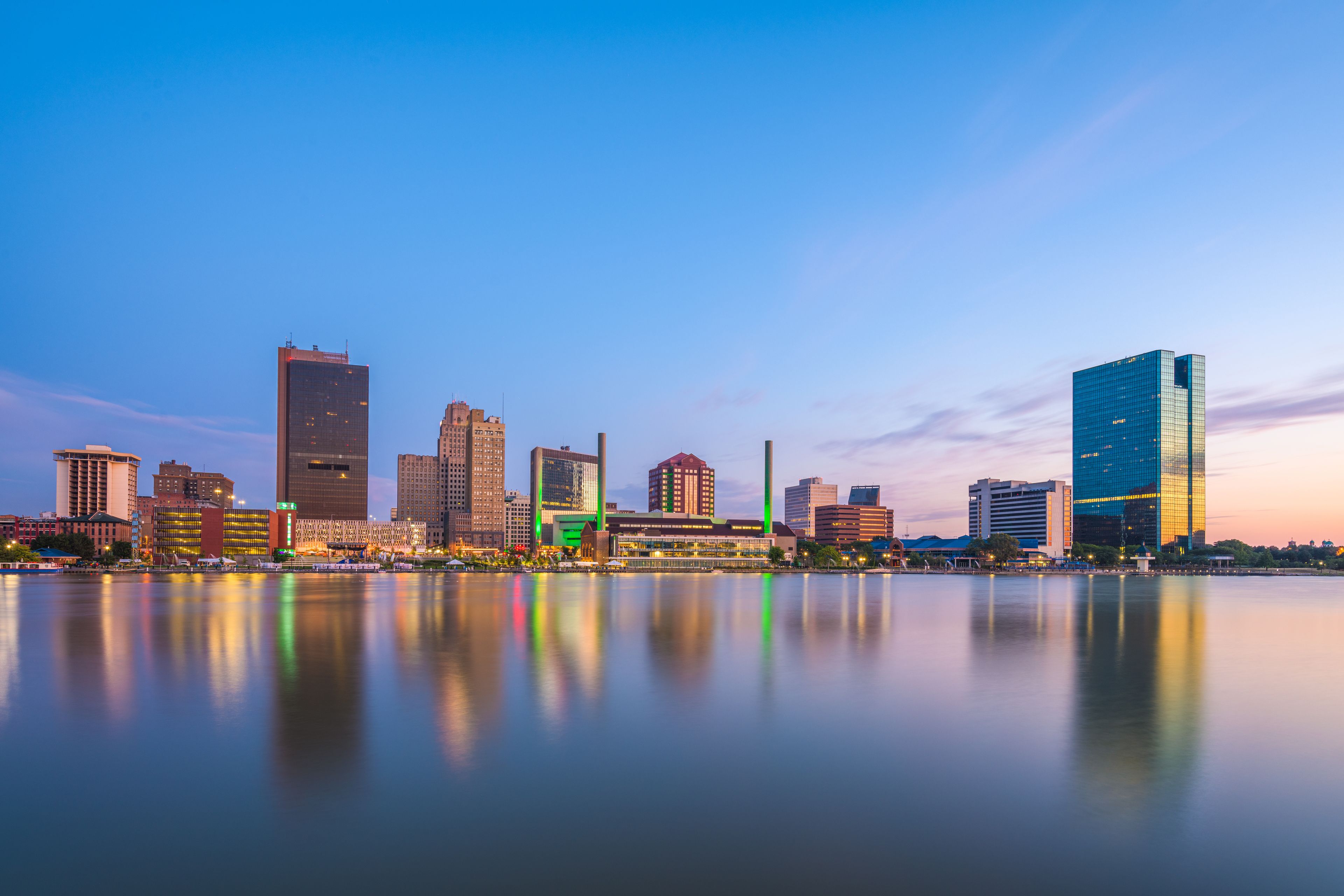 Toledo, Ohio, USA downtown skyline on the Maumee River