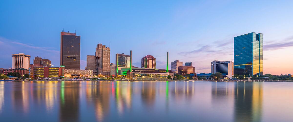 Toledo, Ohio, USA downtown skyline on the Maumee River