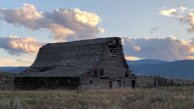 Noticed this gorgeous old bar with the beautiful Montana mountains in the background.