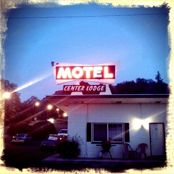 Can't ask for much more in a small town motel. Clean, friendly staff, grassy patio and in-room kitchens. If you're in Grand Coulee, stay here. 