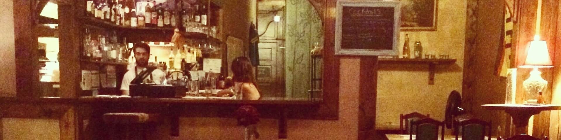 A little restaurant in an old (historic, I'm sure) building. Seasonal menu that changes frequently and good beer options. Didn't have any cocktails but the drink menu looked good. #roadtrip