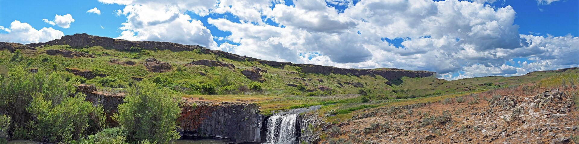 After three and a half miles through the rugged beauty of Washington's Channeled Scablands, you arrive at Towell Falls.
#nature
#outdoors
#waterfalls